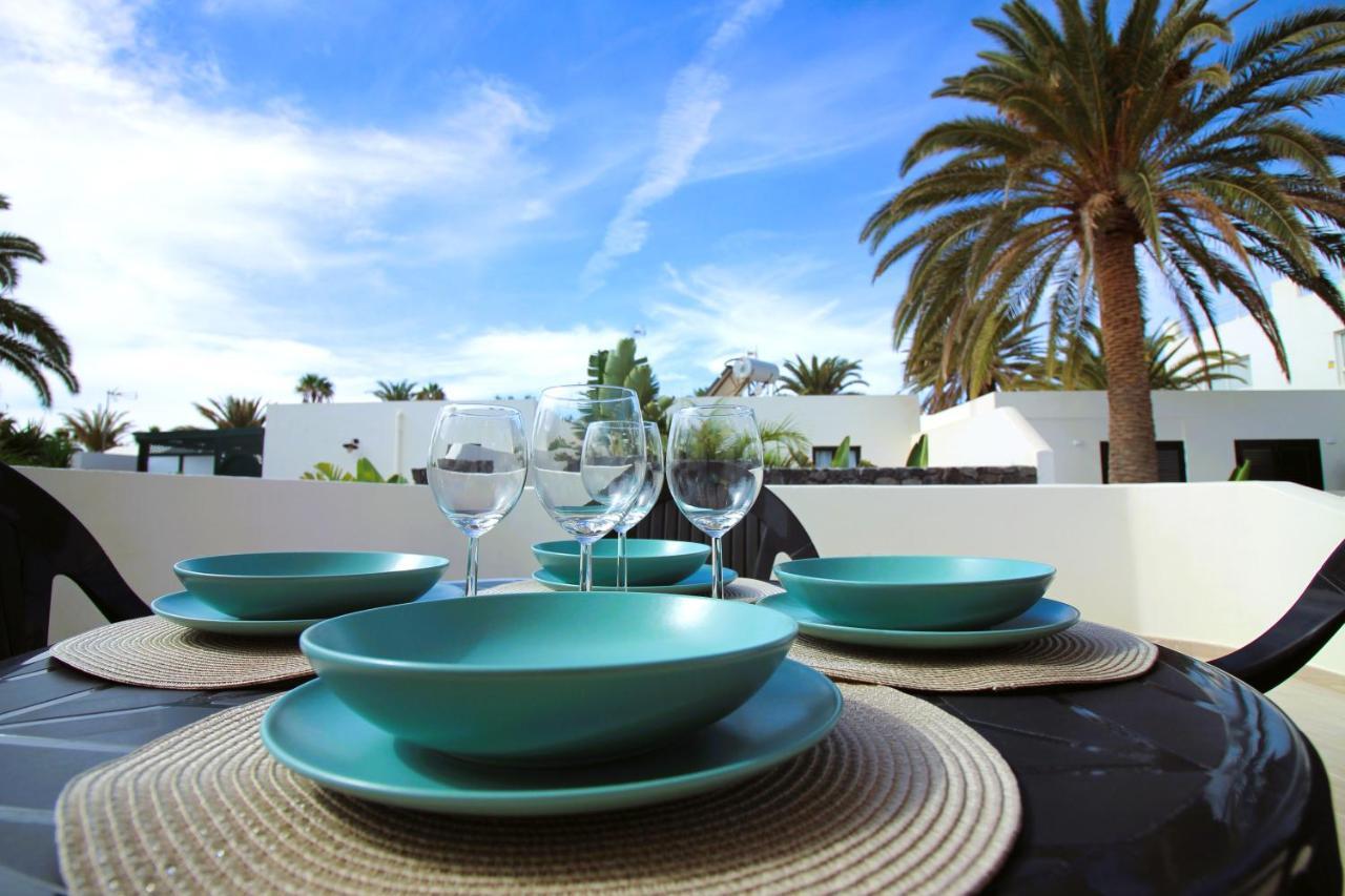 Blue Sand Apartment In Costa Teguise Bagian luar foto